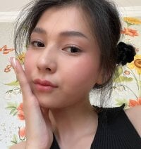Sehen Sie sich Loveyunjes Live-Sexshow an