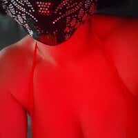 Sehen Sie sich Nell-Xs Live-Sexshow an