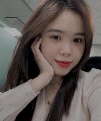 Watch Yunzinbaby22's Live Sex Show