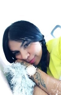 Watch atenea_21_'s Live Sex Show