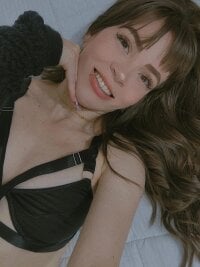 Watch emilyharrix's Live Sex Show