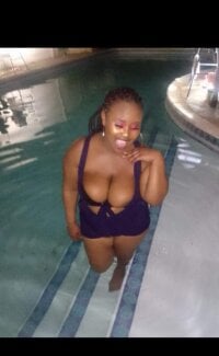 Смотреть секс шоу Freaky-boobs