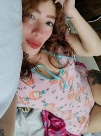 Watch roxyrougee's Live Sex Show