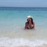 Watch CindyCrawford's Live Sex Show