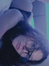 Watch MildredDockray's Live Sex Show