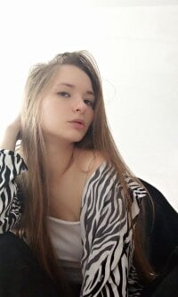 Sehen Sie sich EllieSugars Live-Sexshow an