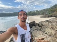 Sehen Sie sich Mdbisc8s Live-Sexshow an