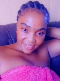 Watch EbonyCreamer's Live Sex Show