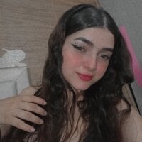 Sehen Sie sich girlsfun23s Live-Sexshow an