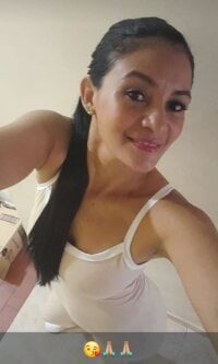 Sehen Sie sich Sheyla_21s Live-Sexshow an