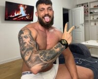 Sehen Sie sich LustyMike_s Live-Sexshow an