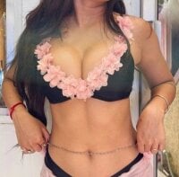 Sehen Sie sich Noor_Darliings Live-Sexshow an