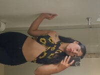Watch isabella_sandoval's Live Sex Show