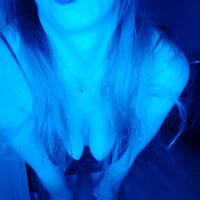 Sehen Sie sich rubystrips Live-Sexshow an