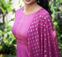 Watch shivani27's Live Sex Show