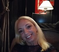 Смотреть секс шоу BaditaLuna