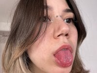 Sehen Sie sich RoxannaCarvers Live-Sexshow an