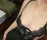 Sehen Sie sich girlsweets2277s Live-Sexshow an