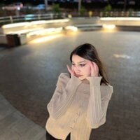 Sehen Sie sich carrie145s Live-Sexshow an