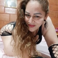 Watch SluttyMilf79's Live Sex Show