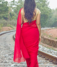 Sehen Sie sich SexyAndHotties Live-Sexshow an