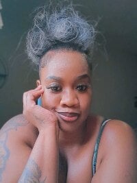 Watch SEXYHUGEASS21's Live Sex Show