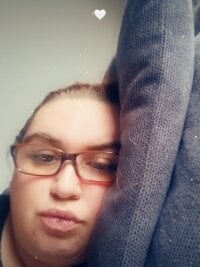 Sehen Sie sich Silvia2277s Live-Sexshow an