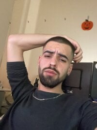 Watch HairyRobxxx's Live Sex Show