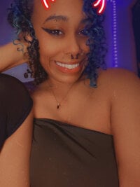 Watch loveluna8's Live Sex Show