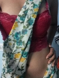 Sehen Sie sich nishatelugu1s Live-Sexshow an