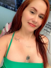 Watch Queen_lorena's Live Sex Show