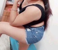 Watch its_moonikaa's Live Sex Show