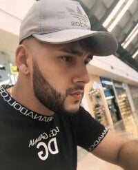 Watch Thyler_and_valerio's Live Sex Show