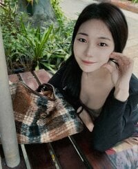 Sehen Sie sich Xiao--Lins Live-Sexshow an