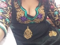 Sehen Sie sich Your-Mistys Live-Sexshow an
