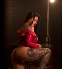 Sehen Sie sich HannahW_s Live-Sexshow an