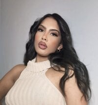 Watch Liyah_19's Live Sex Show