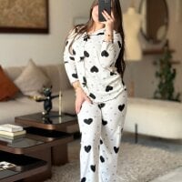 Sehen Sie sich LouNa-Horny-s Live-Sexshow an