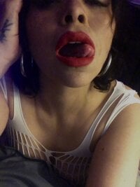 Watch lashula's Live Sex Show
