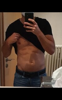 Sehen Sie sich thesmiledocs Live-Sexshow an