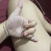 Watch Lovely_apple19's Live Sex Show