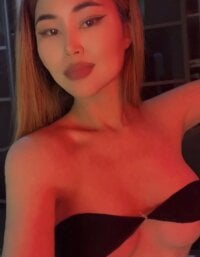 Watch choi_ara's Live Sex Show