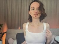 Watch AlexsisFaee's Live Sex Show