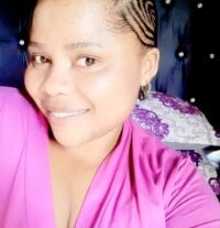 Watch PrincessEmelxx's Live Sex Show