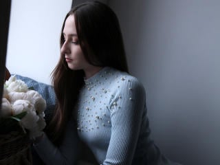 Sehen Sie sich JasmineNeals Live-Sexshow an