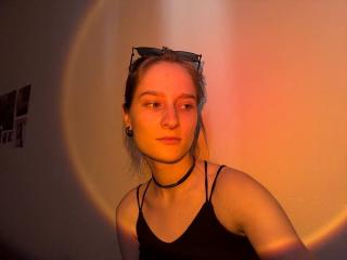 Watch Roussi's Live Sex Show