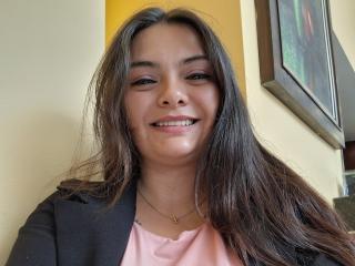 Sehen Sie sich katherinLatins Live-Sexshow an