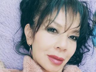 Sehen Sie sich SamaraBellets Live-Sexshow an