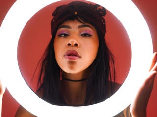 Watch InannaIsshtar's Live Sex Show