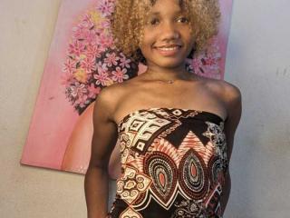 CeriseChoco's Webcam Live Show